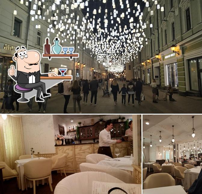 Забронируйте столик в "Чехове"