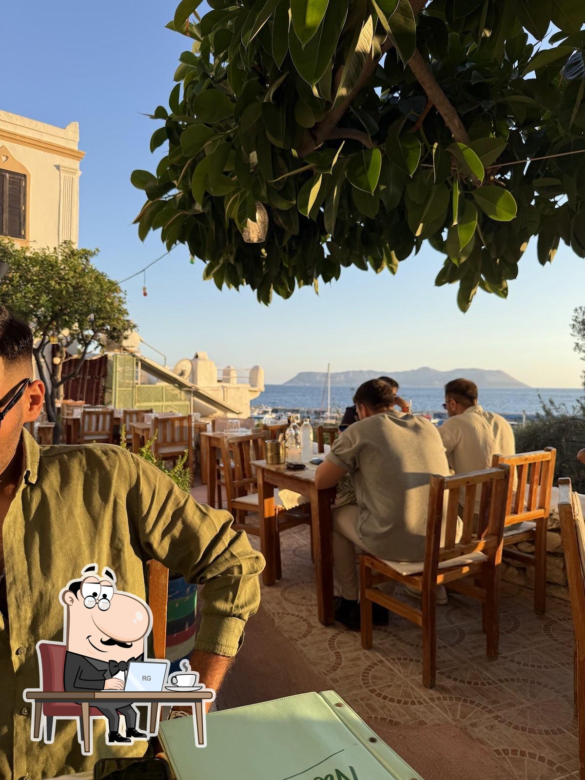 Midyeci Çocuk