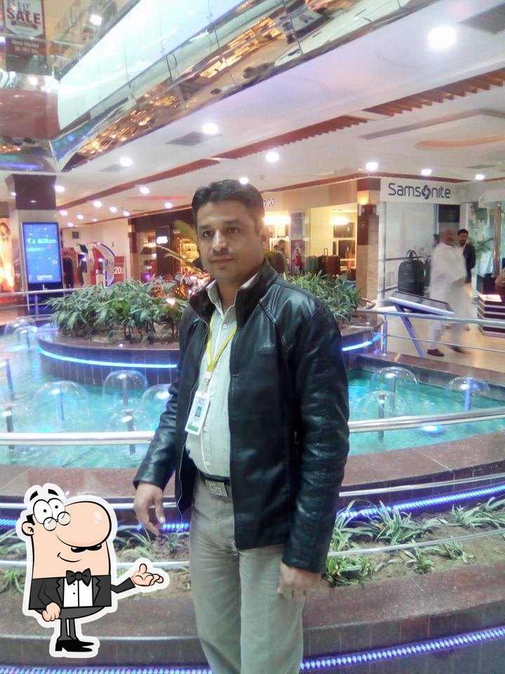 Nawaz Veesar Tea & Cold Drinks Restaurant