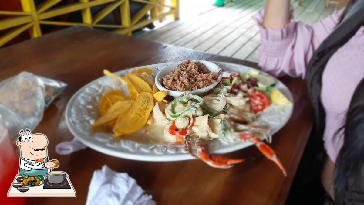 Restaurante La Playa • Omoa
