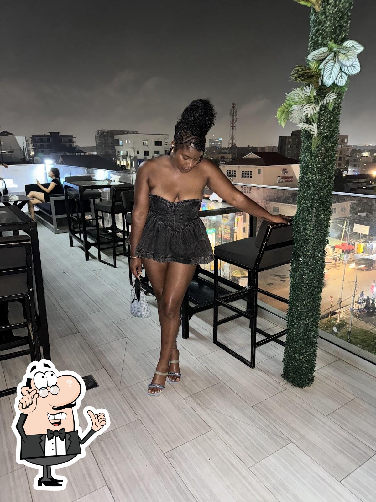 Cloud 9 Lounge Restaurant and Grill
