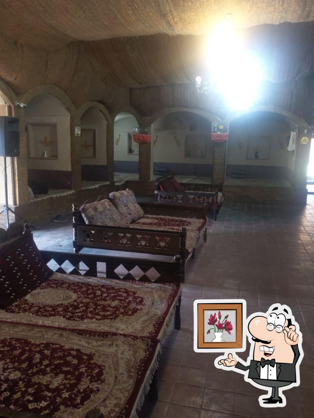رستوران سنتی سیمرغ