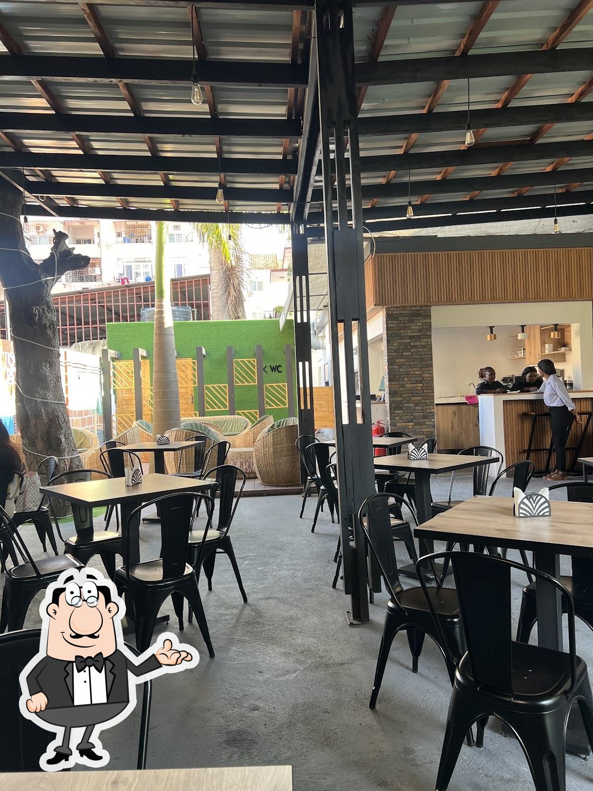 Seven Restaurant & Lounge