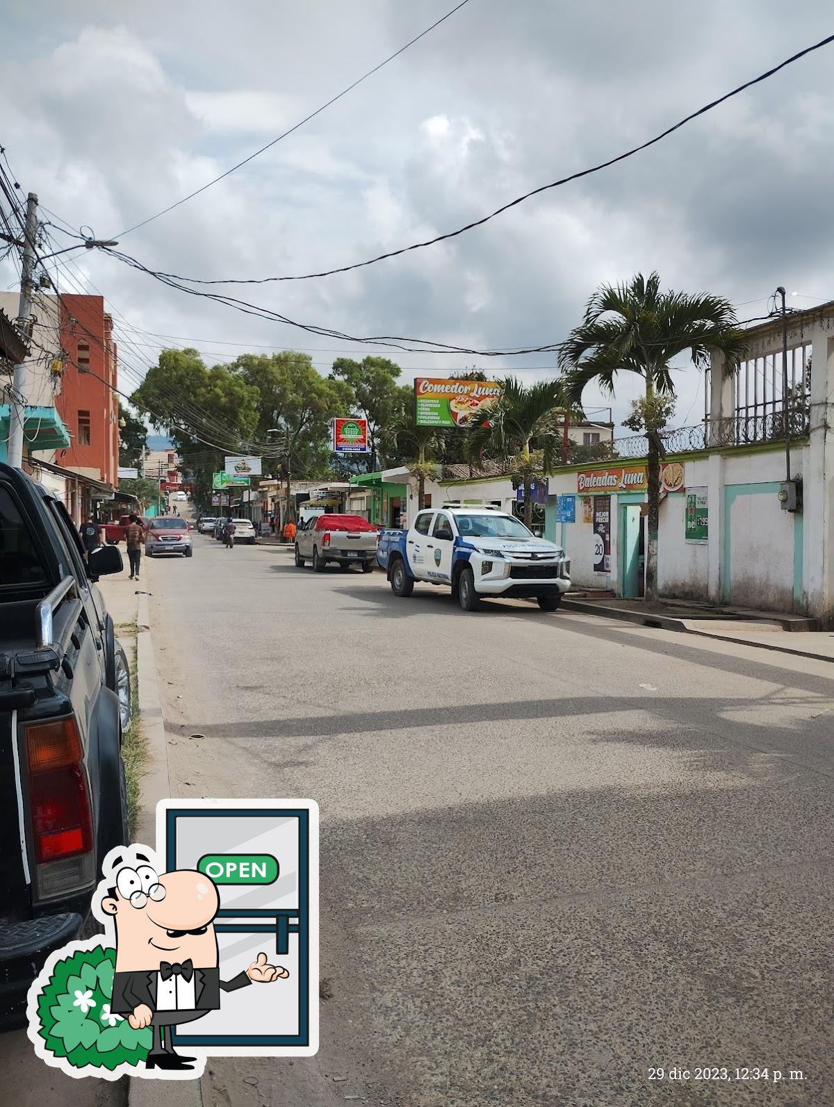 Pollo Pirulón
