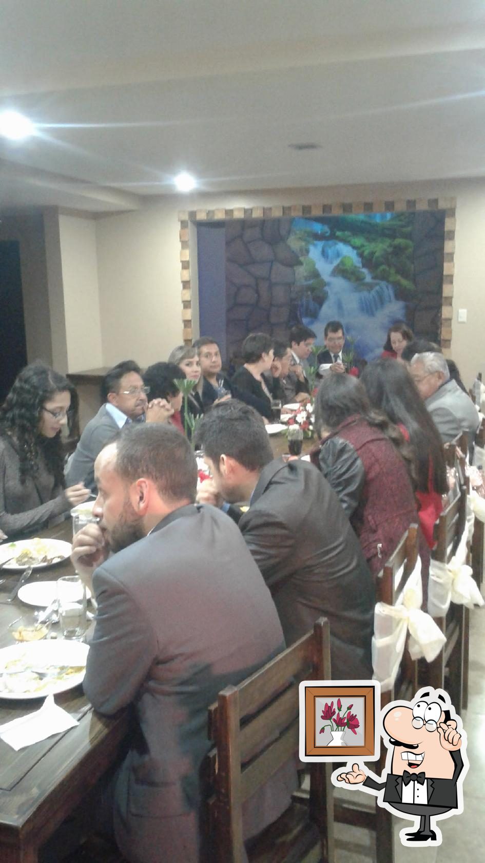 CAFE COLONIAL RESTAURANT
