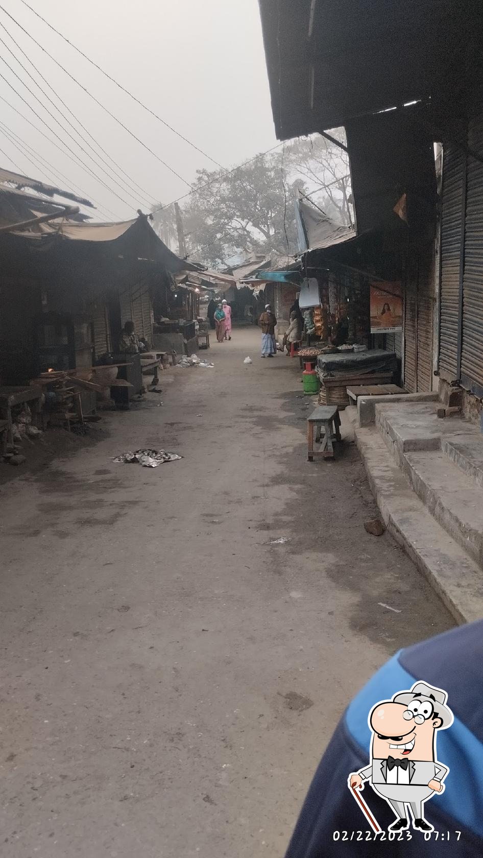মুক্তার ভাইয়ের হোটেল