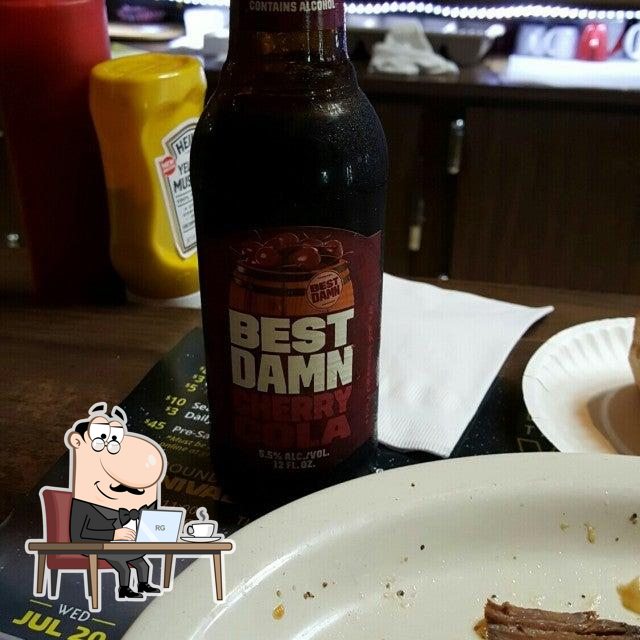 Marty's Village Inn