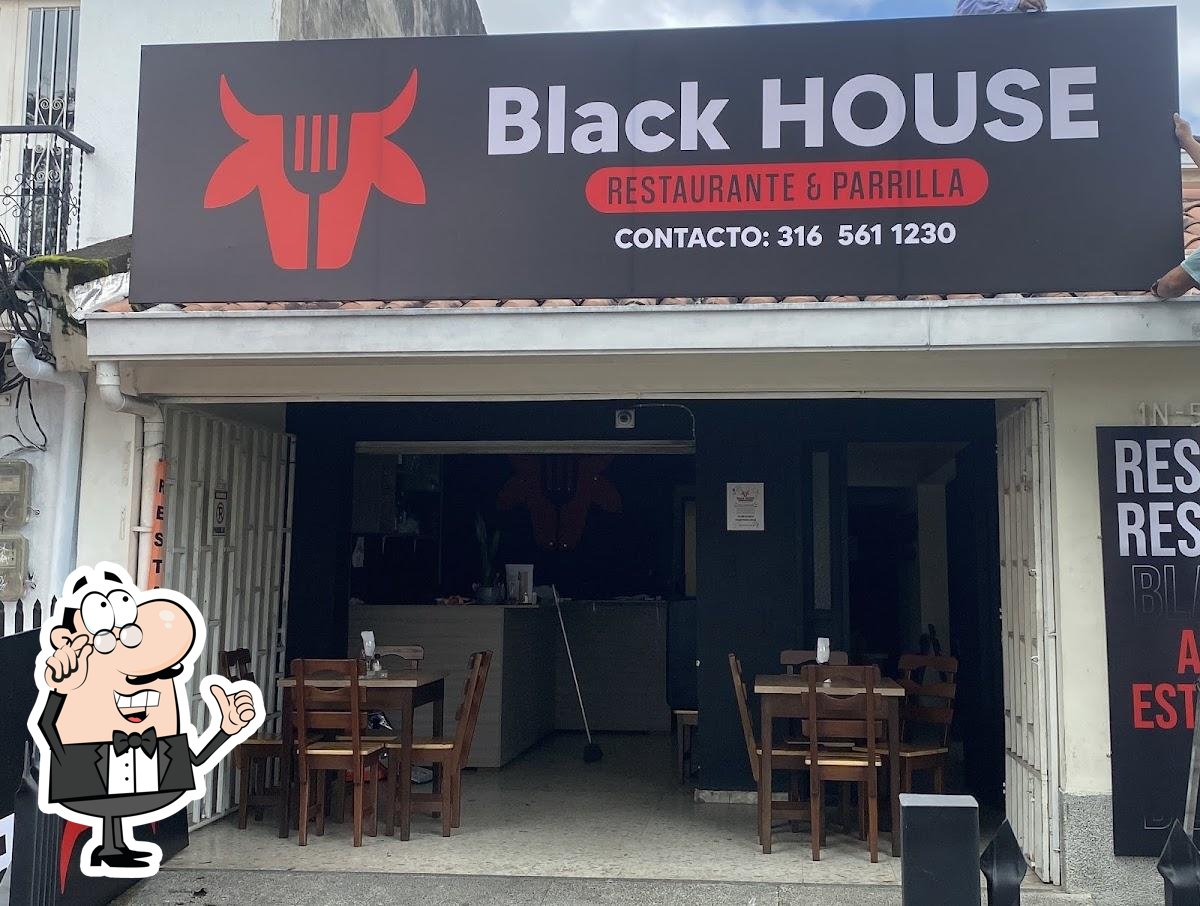 Black House Restaurante Modelo