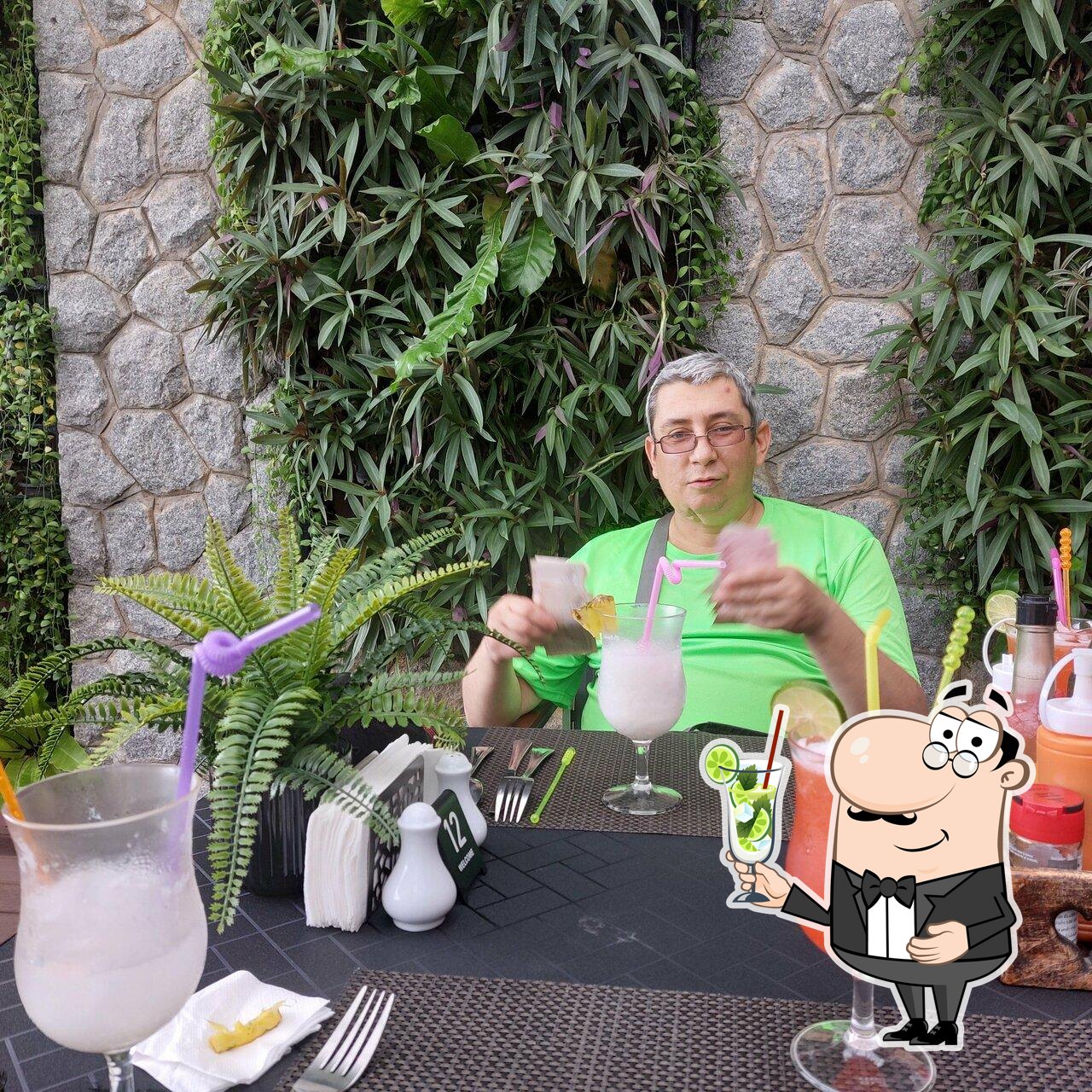 Pasha Rooftop Bar & Restaurant Patong Beach | Turkish | European | Thai | Halal Food