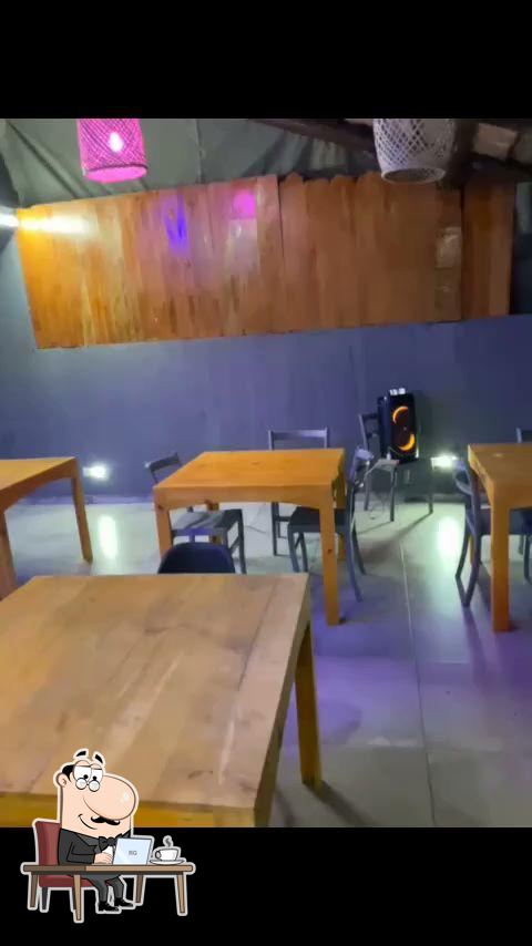 Famigos - Restaurante & Bar