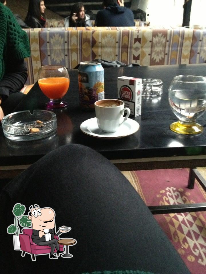 Cafe Taktik