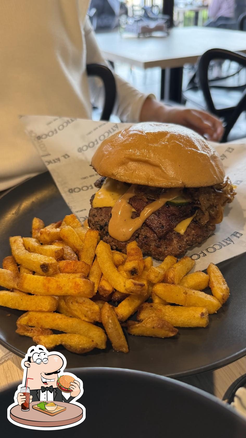 El Ático Food