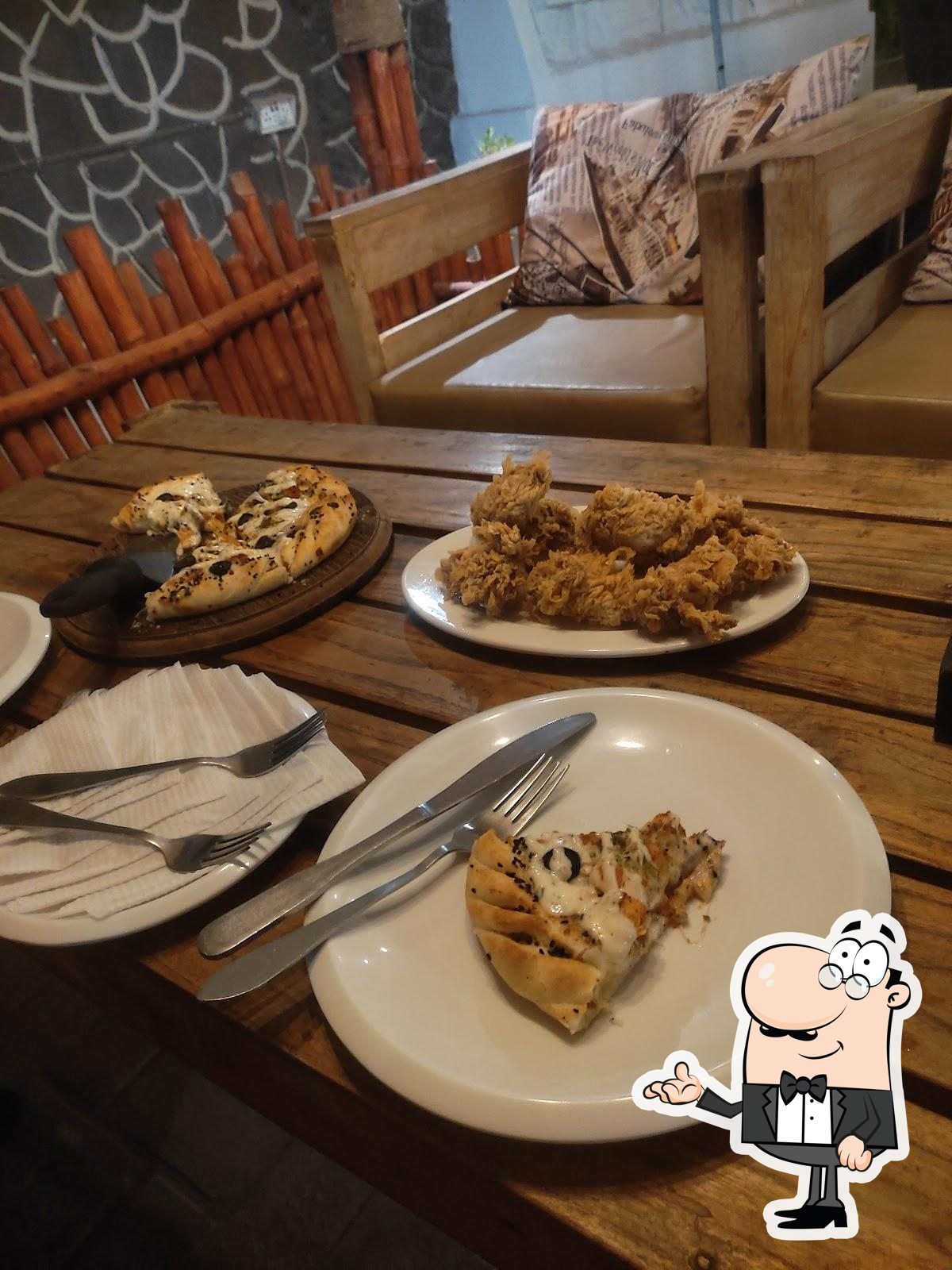 The Pizza Hut & Fast Food