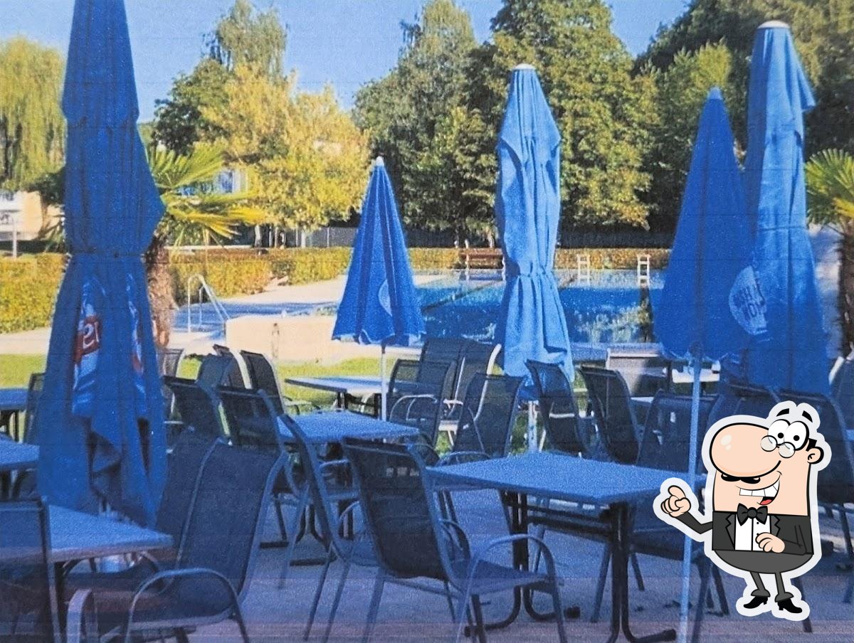 Freibad Buffet Garsten / Andras Sipos