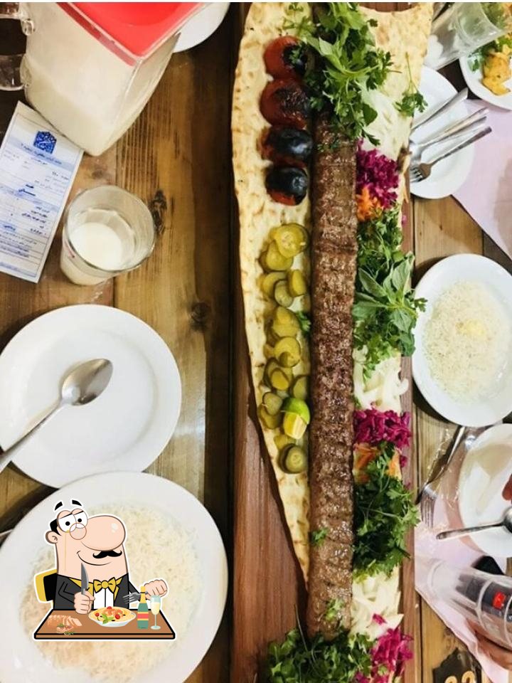 رستوران عظیم جوجه.
