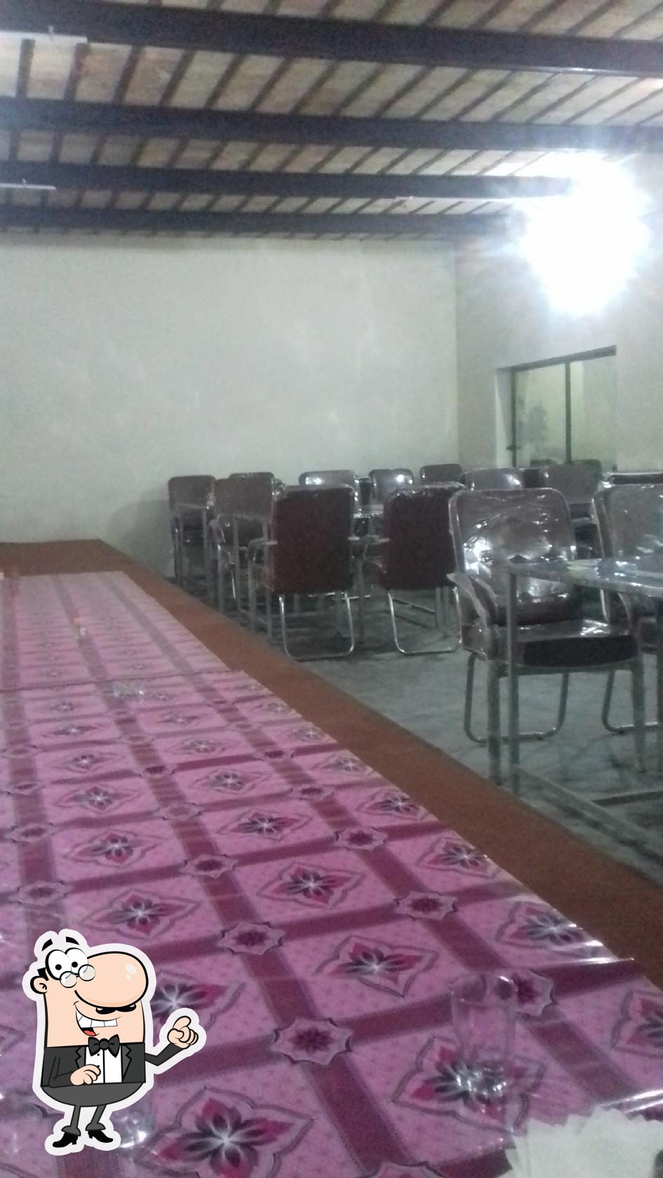 Al Riaz restaurent
