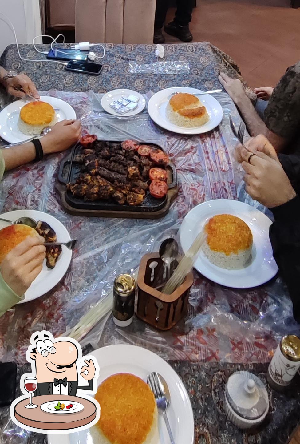 رستوران و کبابی نازبداشته