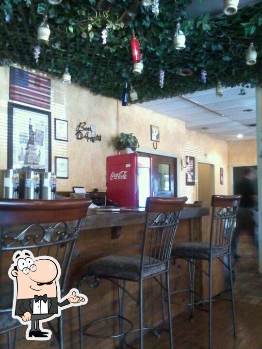 Tuscani's