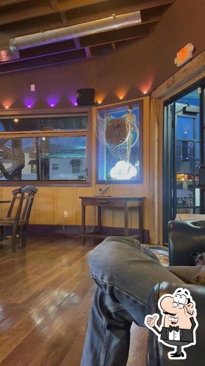 Alabama Hills Cafe, Bakery & Bar
