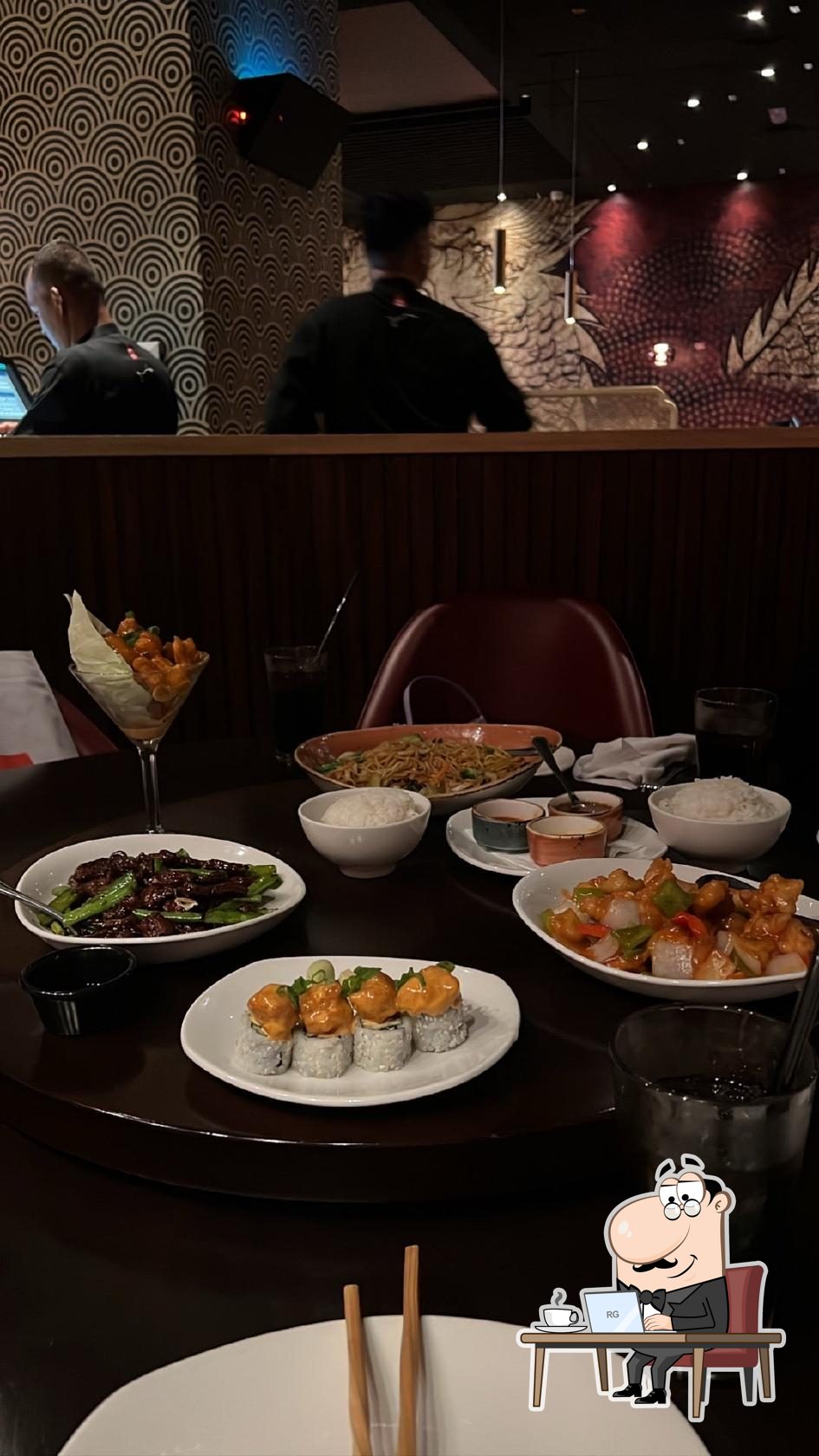 P.F.CHANG'S ( The Avenues )