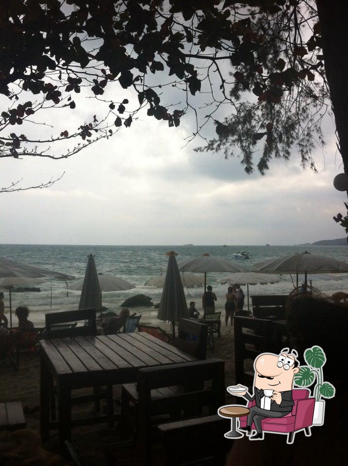 Tok's Little Hut Restaurant