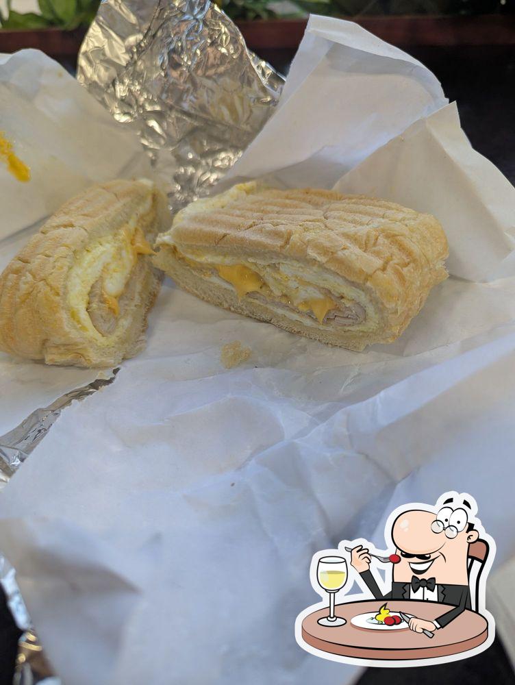 Dream Town Deli