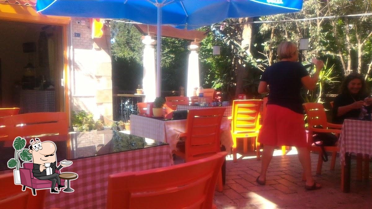 Cafe Konuksever