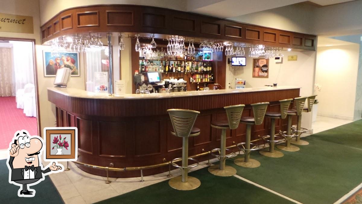 Victoria Bar
