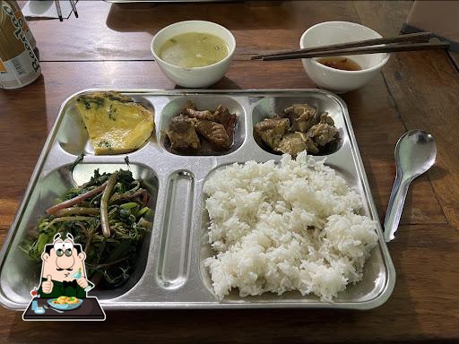 ຮ້ານເຂົ້າມໍ້ດີນ Cơm niêu sekong