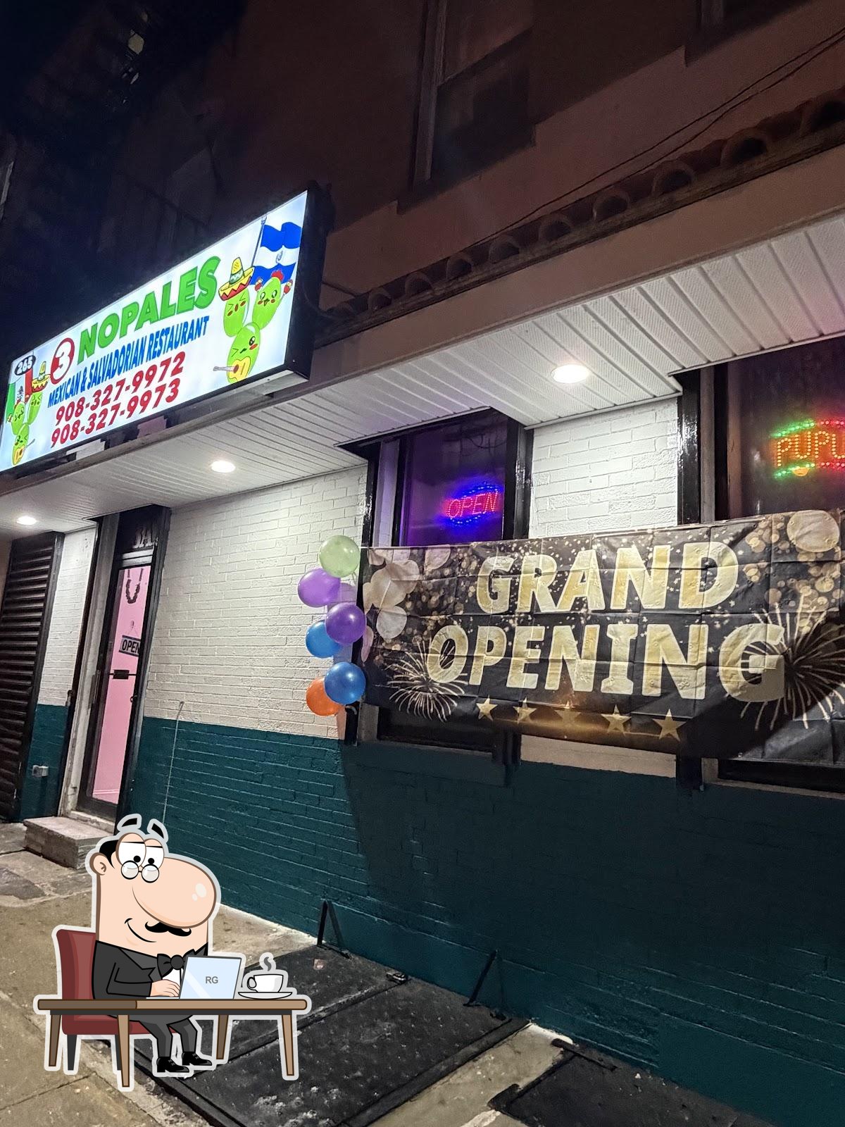 3 Nopales Mexican-Salvadorian Restaurant