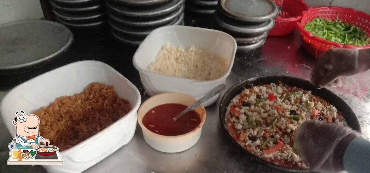 Ahmad Tandoori Pizza