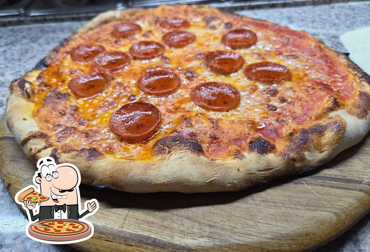 Luna's Pizza