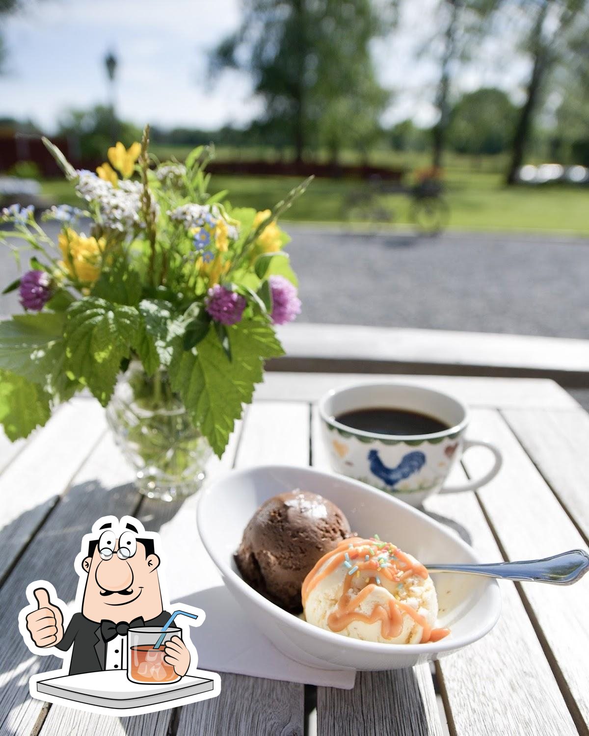 Almars Café