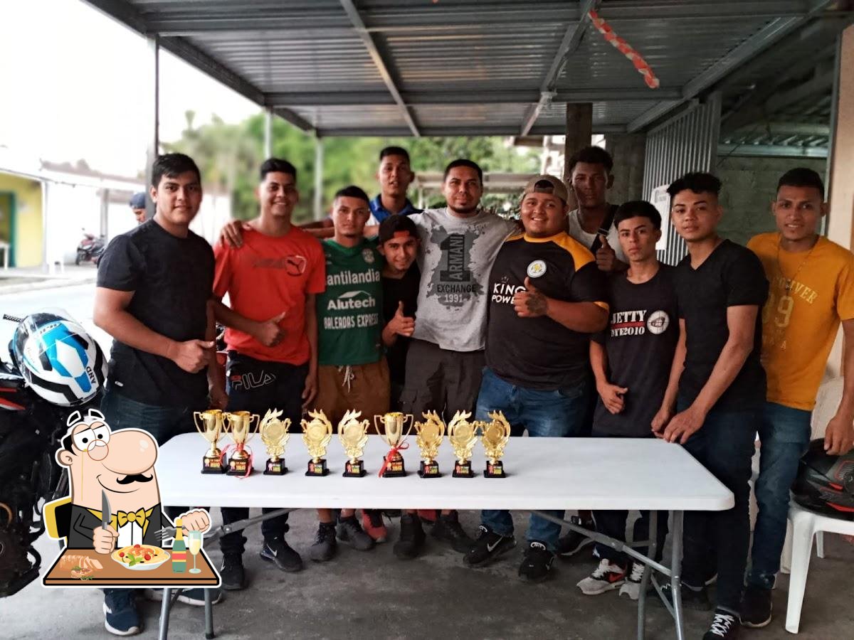 Típicos y Asados Los Anafres