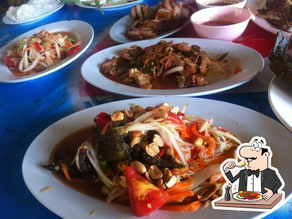 ก้ามปู ส้มตำไก่ย่าง เพชรบุรี