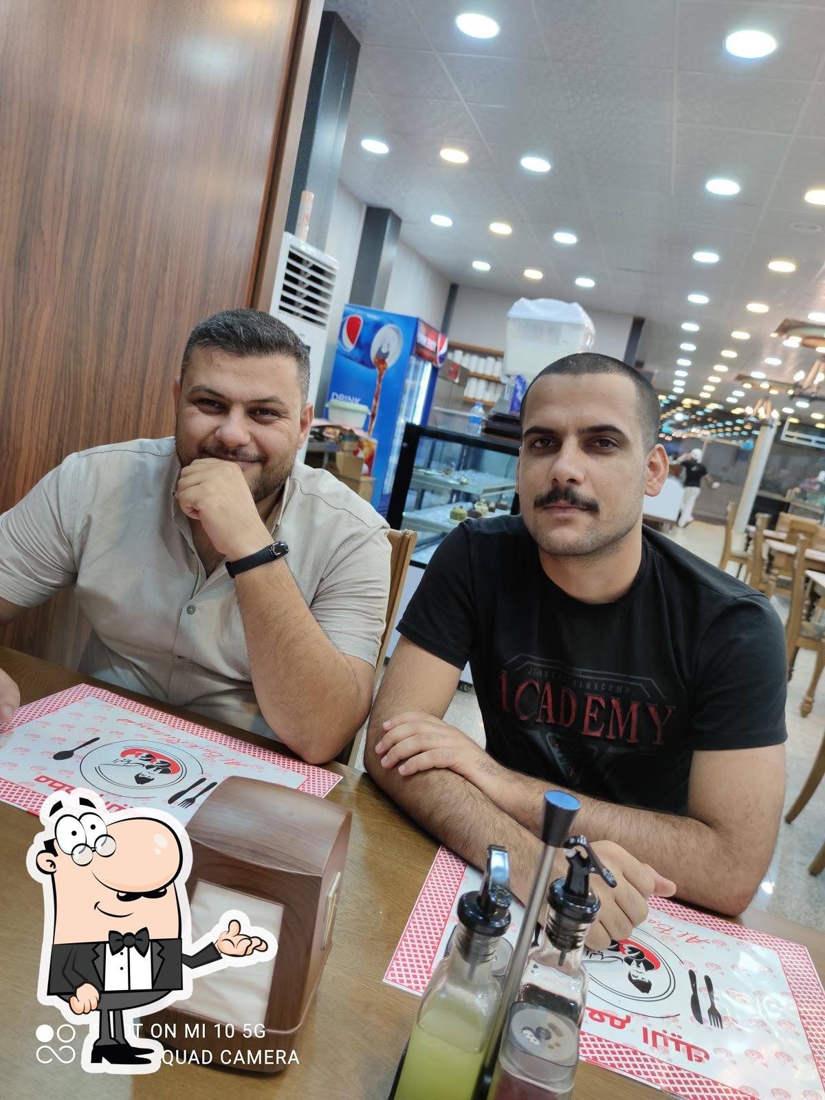 مطعم البيك