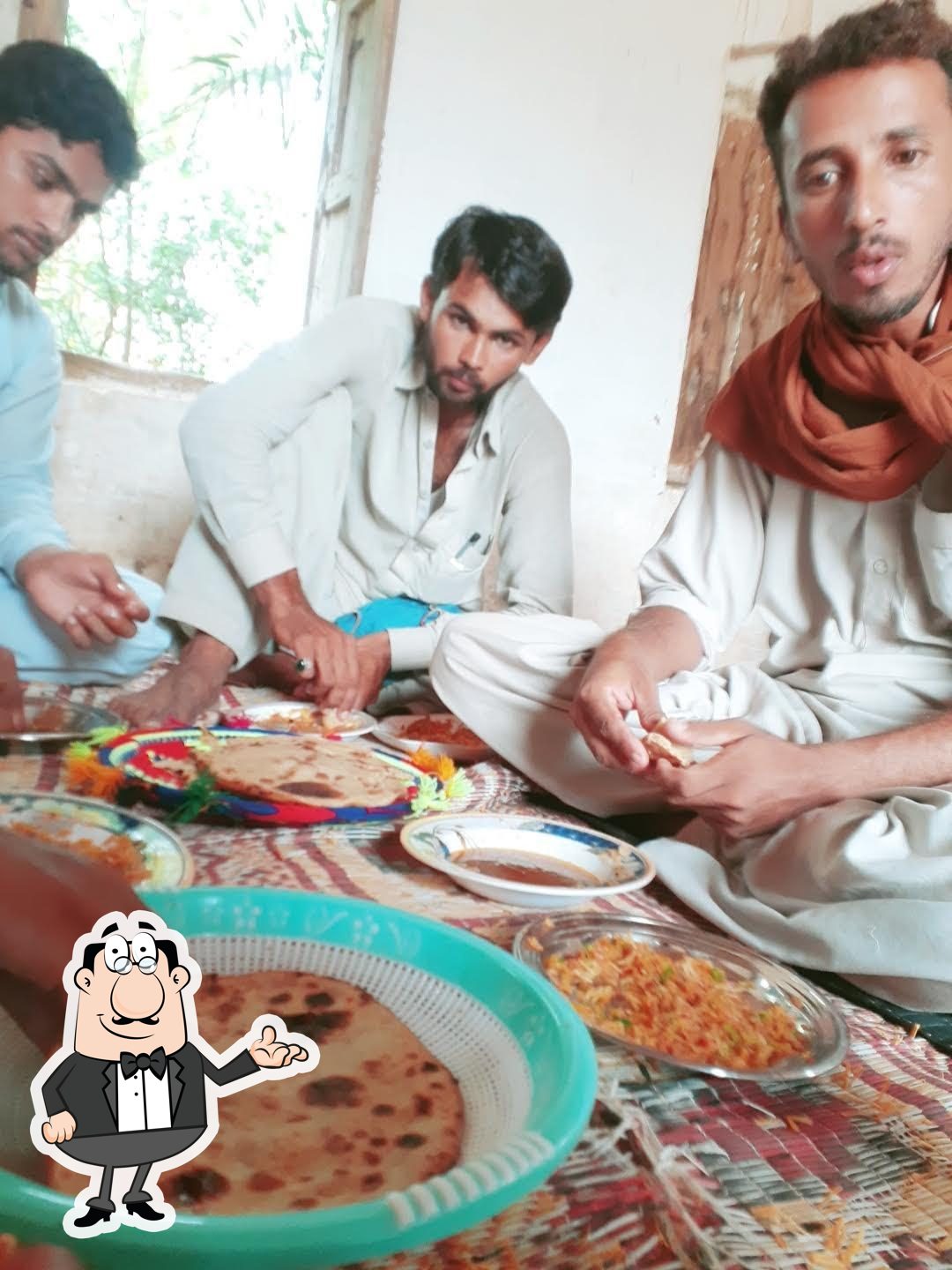 Khan Pizza