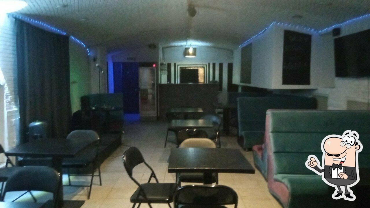 Stud bar