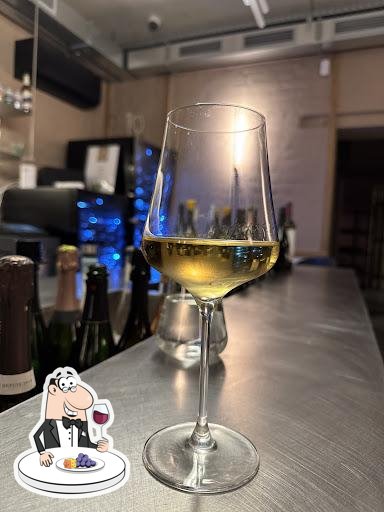 Closer Wine Bar