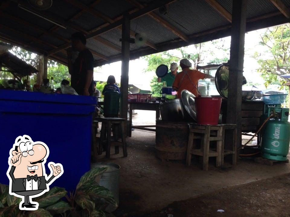 ก๋วยเตี๋ยวป้าลา