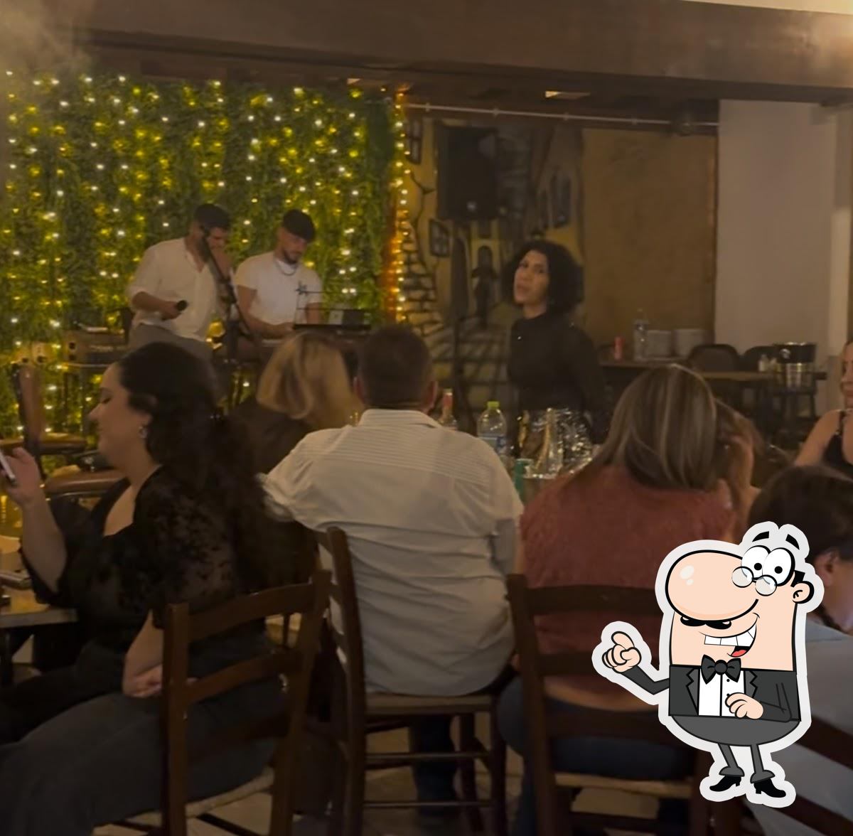 Το χρυσό πιάτο ( The golden plate)