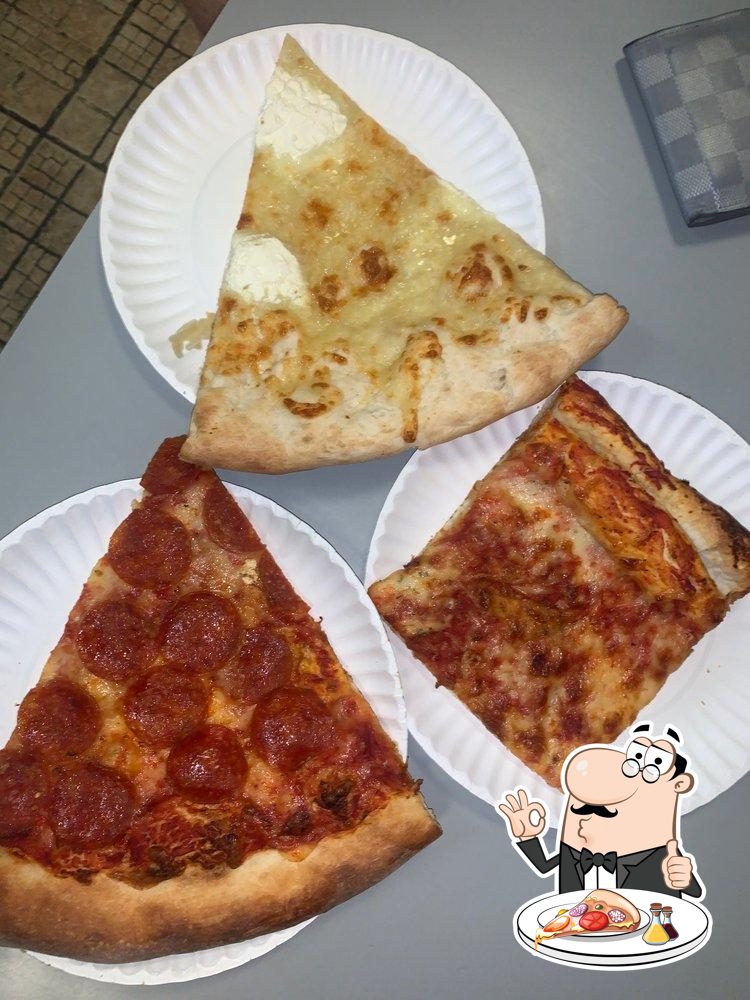 Ginos Pizza to