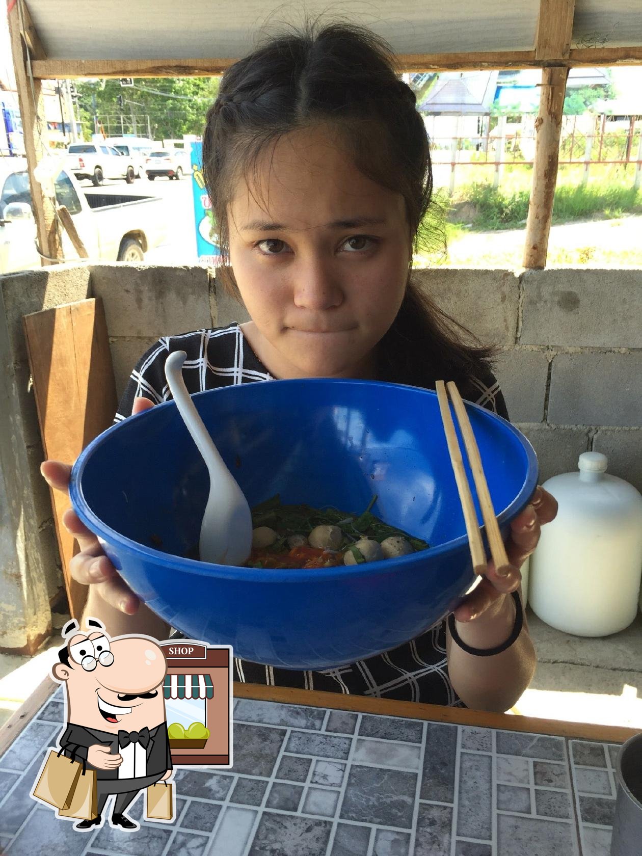 ก๋วยเตี๋ยวเรือชามใหญ่