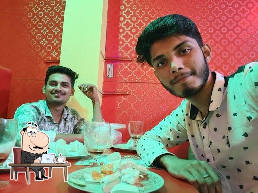 Meet House Cafe & Chinese Restaurant