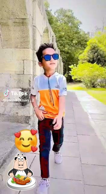 أرجوان مأكولات الخفيفة والسندويشات