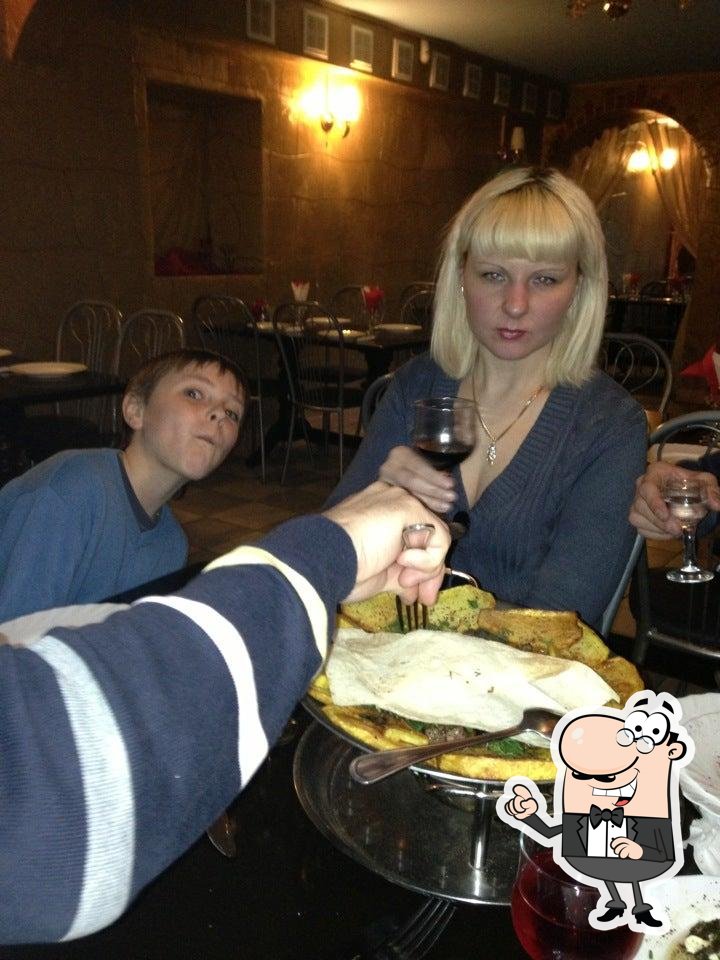 Огни Баку, Бар