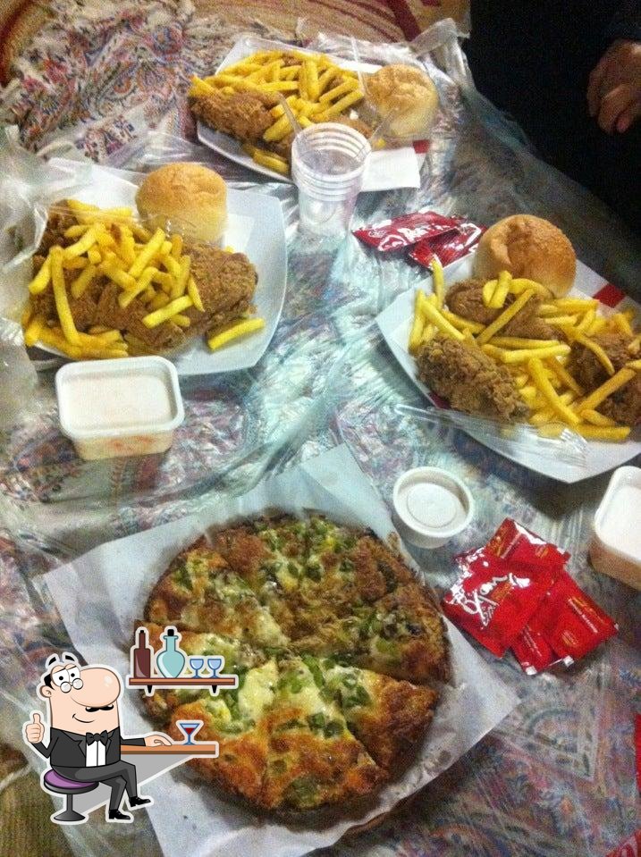 Toot Farangi رستوران توت فرنگی