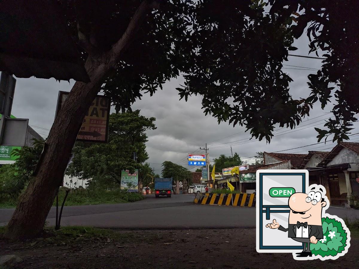 Warung Rujak Mbak Pik