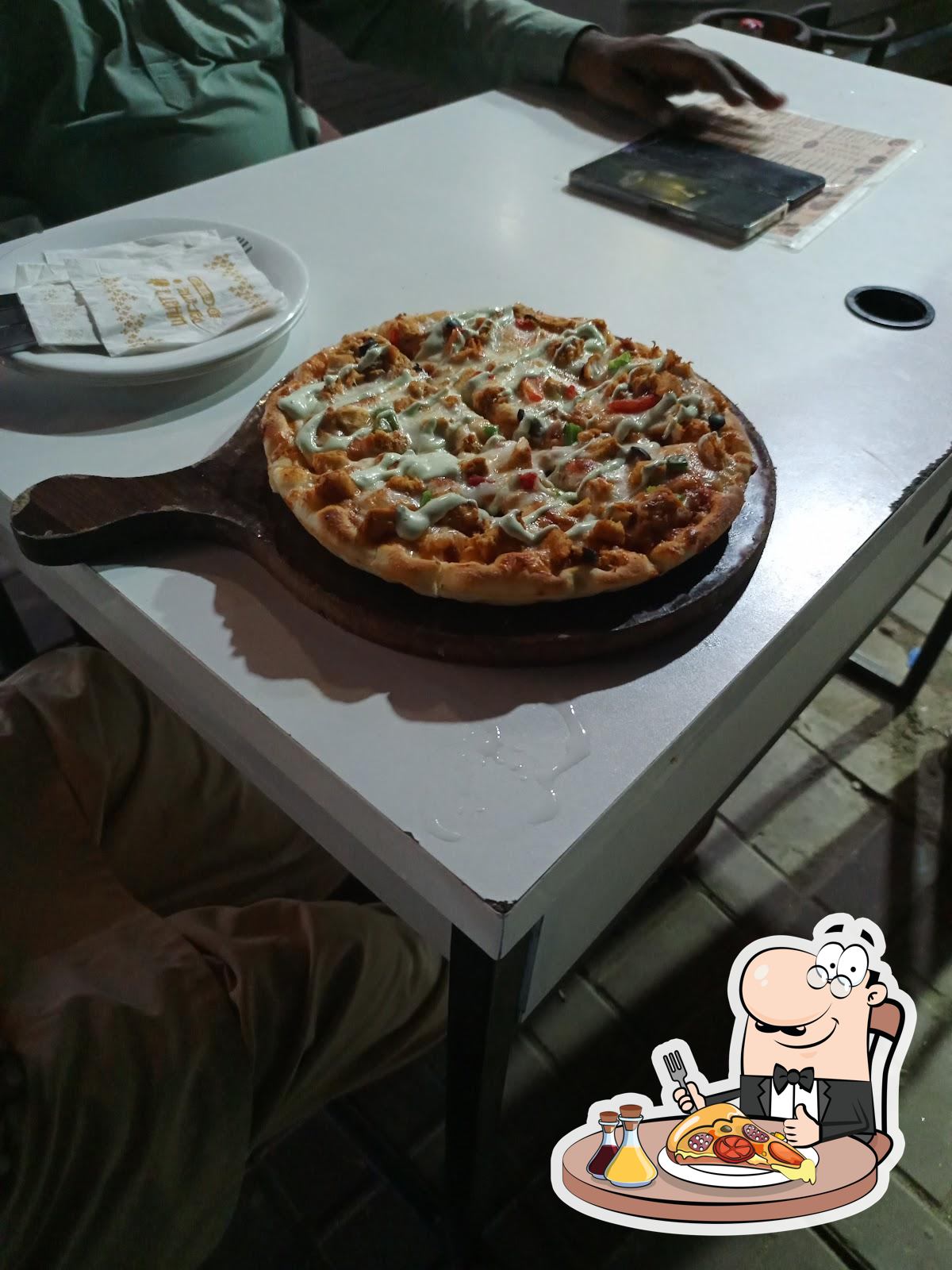 Red King pizza and burger