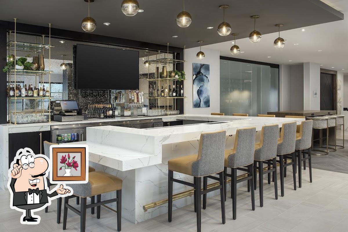 Sapphire Bar & Restaurant